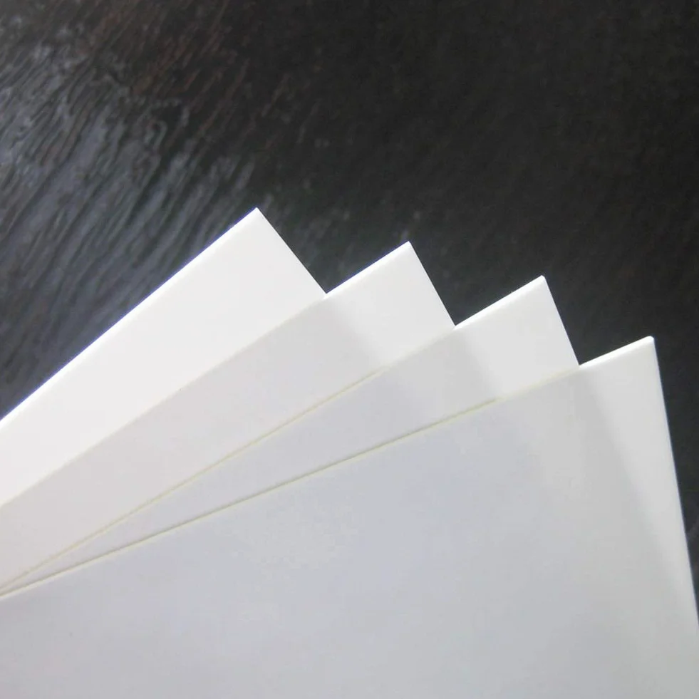ABS0930, 4 fogli di polistirene bianco da 1,5 mm di spessore, 200 mm x 250 mm, in ABS, per modellini ferroviari (1,5 mm)